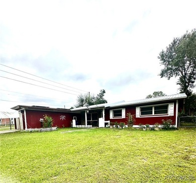 Beach Home For Sale in Crystal River, Florida