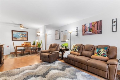 Beach Condo For Sale in Glendale, Wisconsin