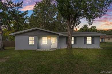 Beach Home For Sale in Crystal River, Florida