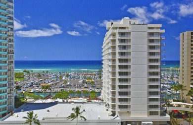 Vacation Rental Beach Condo in Honolulu, Hawaii