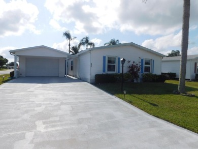 Beach Home For Sale in Port Saint Lucie, Florida