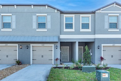 Beach Townhome/Townhouse For Sale in Ruskin, Florida