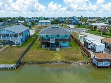 Beach Home For Sale in Rockport, Texas
