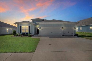 Beach Home For Sale in Fairhope, Alabama