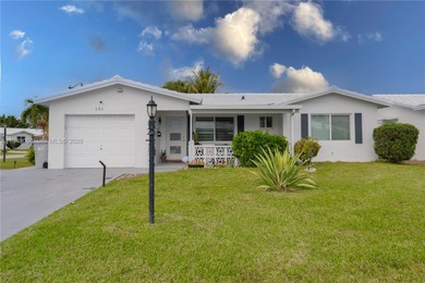 Beach Home For Sale in Pompano Beach, Florida