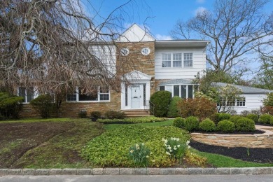 Beach Home For Sale in Hewlett Harbor, New York