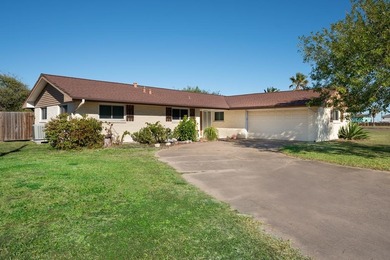 Beach Home Sale Pending in Aransas Pass, Texas