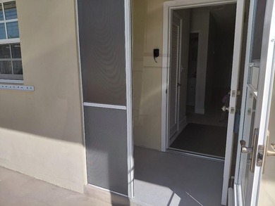 Beach Condo For Sale in Lighthouse Point, Florida