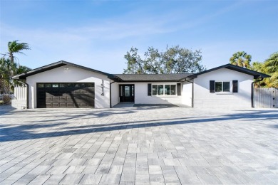 Beach Home For Sale in St. Petersburg, Florida