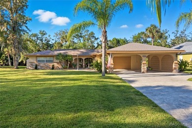 Beach Home For Sale in Homosassa, Florida