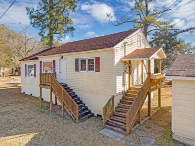 Beach Home For Sale in New Bern, North Carolina