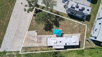 This quiet RV park offers beautiful oaks trees, privacy and - Beach Lot for sale in Rockport, Texas on Beachhouse.com