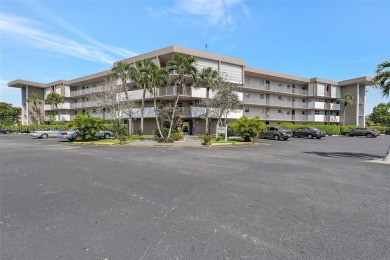 Beach Condo Sale Pending in Lauderdale Lakes, Florida