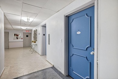 Beach Home Sale Pending in Fort Lauderdale, Florida