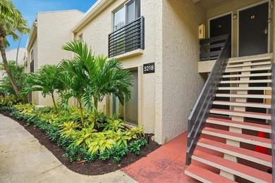Beach Condo For Sale in Oakland Park, Florida