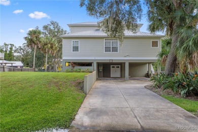 Beach Home For Sale in Crystal River, Florida