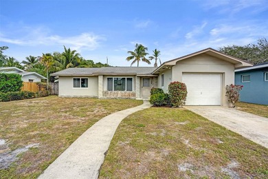 Beach Home Active Under Contract in Lake Worth Beach, Florida