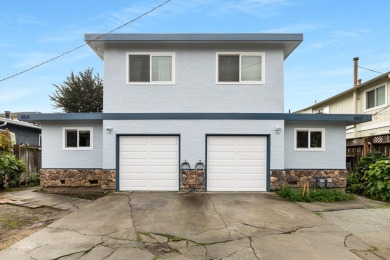 Beach Townhome/Townhouse For Sale in Half Moon Bay, California