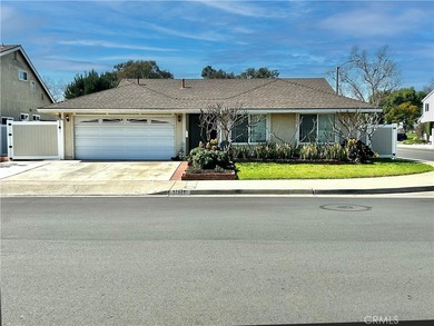 Beach Home Sale Pending in Huntington Beach, California