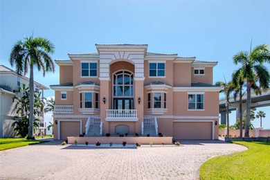 Beach Home For Sale in St. Petersburg, Florida