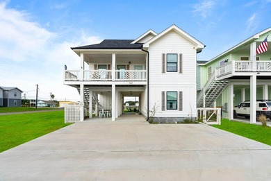 Beach Home For Sale in Rockport, Texas