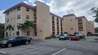 Beach Condo For Sale in Margate, Florida