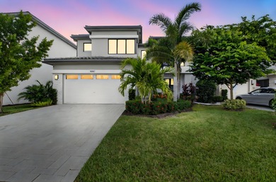 Beach Home For Sale in Boca Raton, Florida