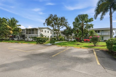 Beach Condo For Sale in West Palm Beach, Florida