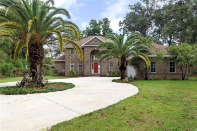 Beach Home For Sale in Woodbine, Georgia