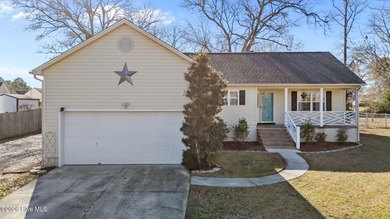 Beach Home For Sale in Newport, North Carolina