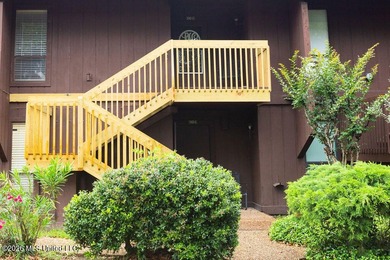 Beach Condo For Sale in Diamondhead, Mississippi
