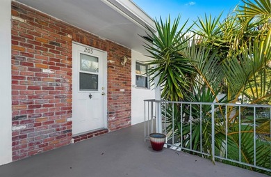 Beach Condo For Sale in Pompano Beach, Florida