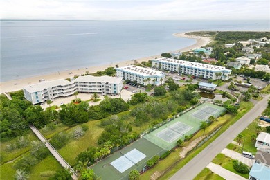 Beach Condo For Sale in Tybee Island, Georgia