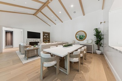 Beach Home Sale Pending in Palm Beach, Florida