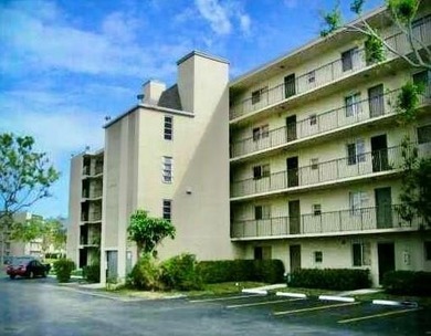 Beach Condo For Sale in Miramar, Florida