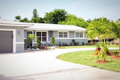 Beach Home For Sale in West Palm Beach, Florida