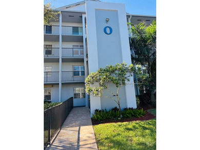 Beach Condo For Sale in Hollywood, Florida