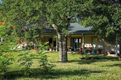 Beach Home For Sale in Rockport, Texas