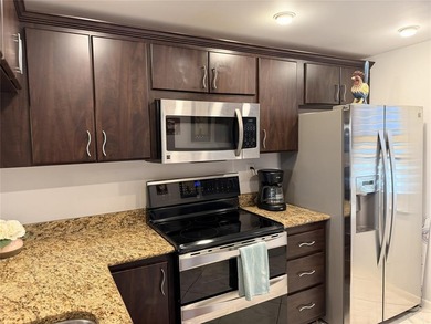 Beach Condo For Sale in Sunrise, Florida