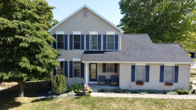 Beach Home For Sale in Benton Harbor, Michigan