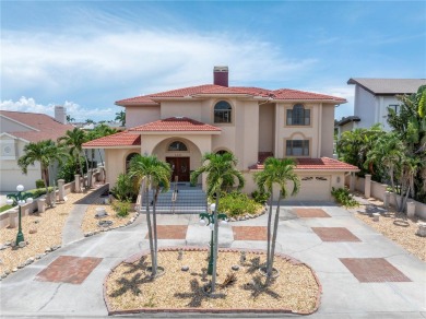 Beach Home For Sale in St. Petersburg, Florida