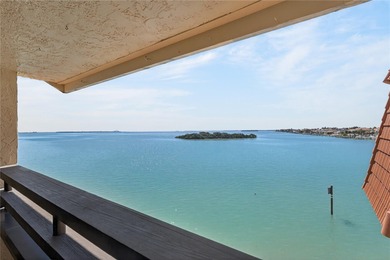 Beach Condo For Sale in St. Petersburg, Florida