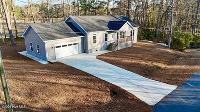 Beach Home For Sale in Minnesott Beach, North Carolina