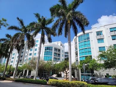 Beach Condo For Sale in Miami Beach, Florida
