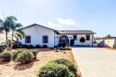 Beach Home For Sale in Palm Harbor, Florida