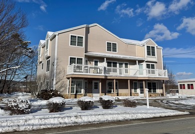 Beach Condo For Sale in Old Orchard Beach, Maine
