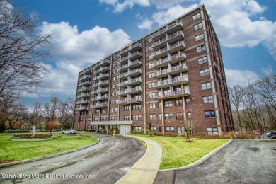 Beach Apartment Off Market in Staten Island, New York