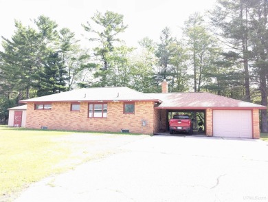 Beach Home Off Market in Manistique, Michigan