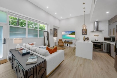 Beach Condo For Sale in Miami Beach, Florida