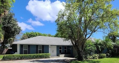 Beach Home For Sale in Royal Palm Beach, Florida